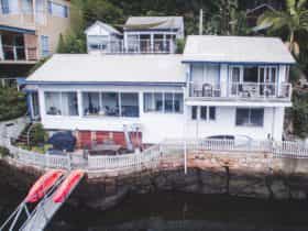 Berowra Waters cottage