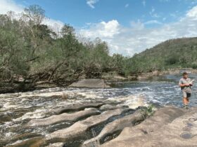 'The Rocks' a perfect spot to sit on the Clarence River for afternoon refreshments - this section is a short drive from the campground through the property (4WD needed) ENTER AREA AT OWN RISK - CAN BE VERY UNPREDICTABLE AND DANGEROUS