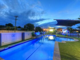 Swimming Pool Yamba Motor Inn