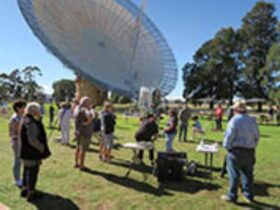 Daytime astronomy viewing at Astrofest