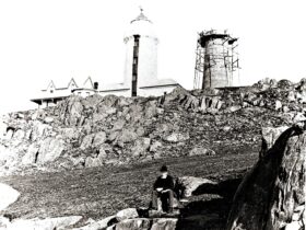 The 1833 Lighthouse with the 1888 Lighthouse under construction