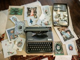 Type writer and cards