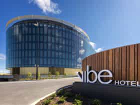 Vibe Hotel Canberra Airport exterior