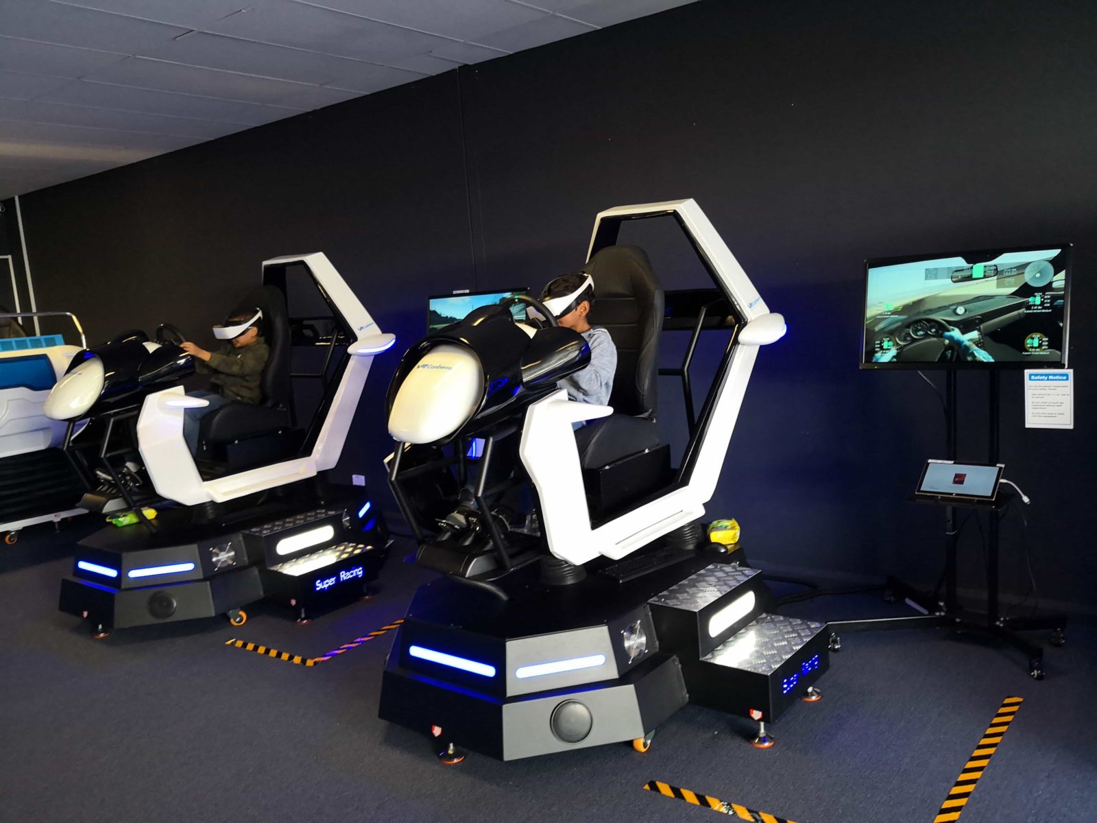VR Car-Racing Machines