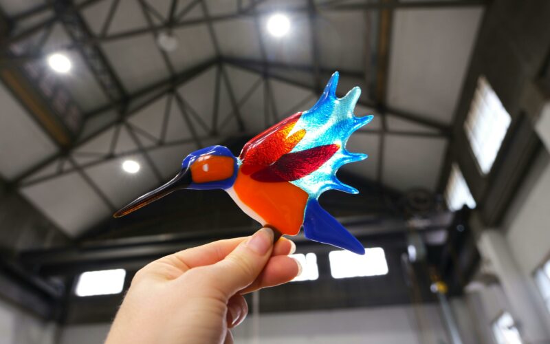 2D glass bird