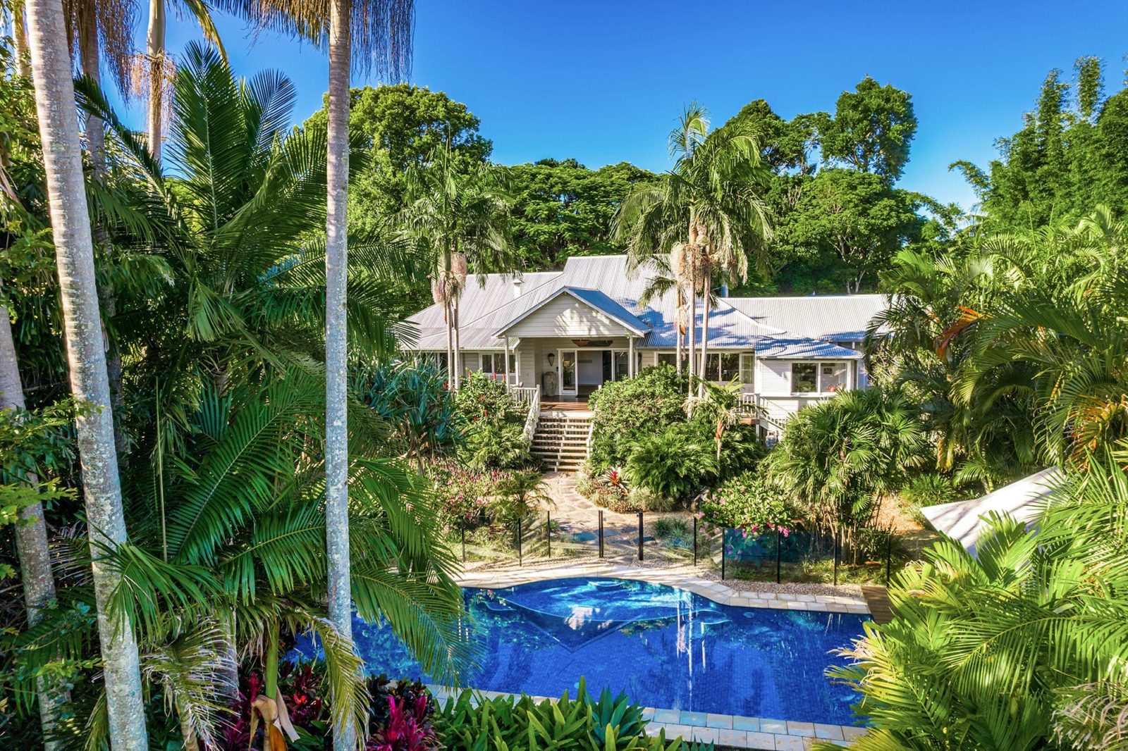Bougainvillea Estate - Byron Bay - Pool and House