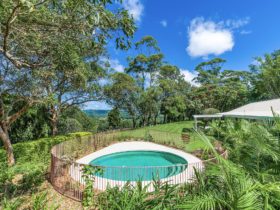 Hidden Byron - Byron Bay - Pool and House with Views