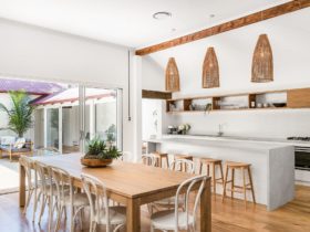 Jasmine House - Byron Bay - Dining and Kitchen Area