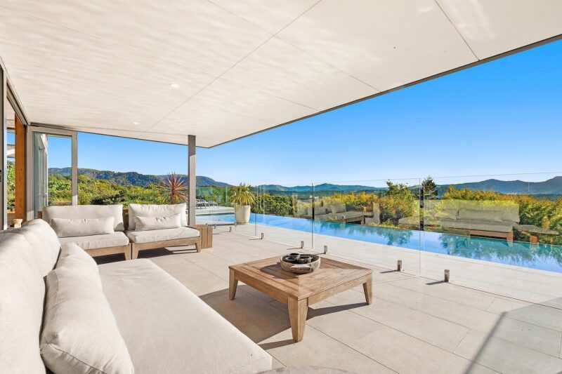 The Springs - Byron Bay - Outdoor Dining with Pool and Mountain Views