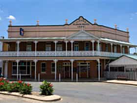 The Albion Hotel Grenfell