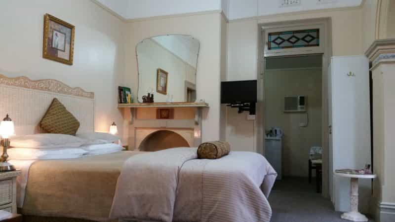 The Queen Victoria Suite at Boutique Motel Sefton House Tumut accommodation.