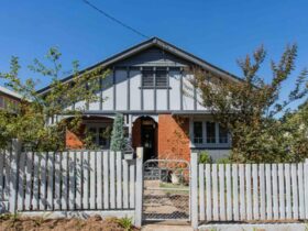 Fitzroy House - Cowra Cottages