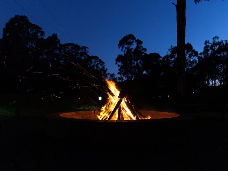 Bonfire, campfire during the evening at Hunter Valley Retreat