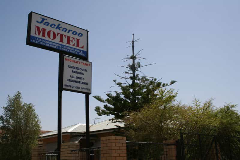 Jackaroo Apartments- Motel