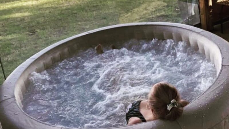 Chill out in jacuzzi