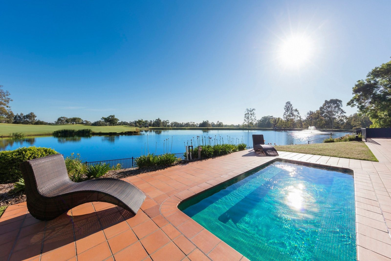 Oaks-Cypress-Lakes-Resort facilities pool loungers