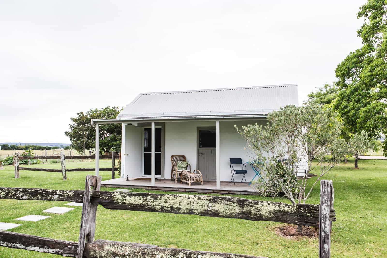 Accommodation-Stables-Old-Schoolhouse-Milton