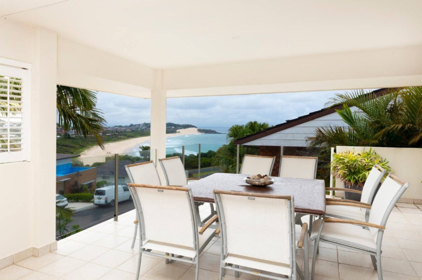 Outdoor dining with views over One Mile Beach