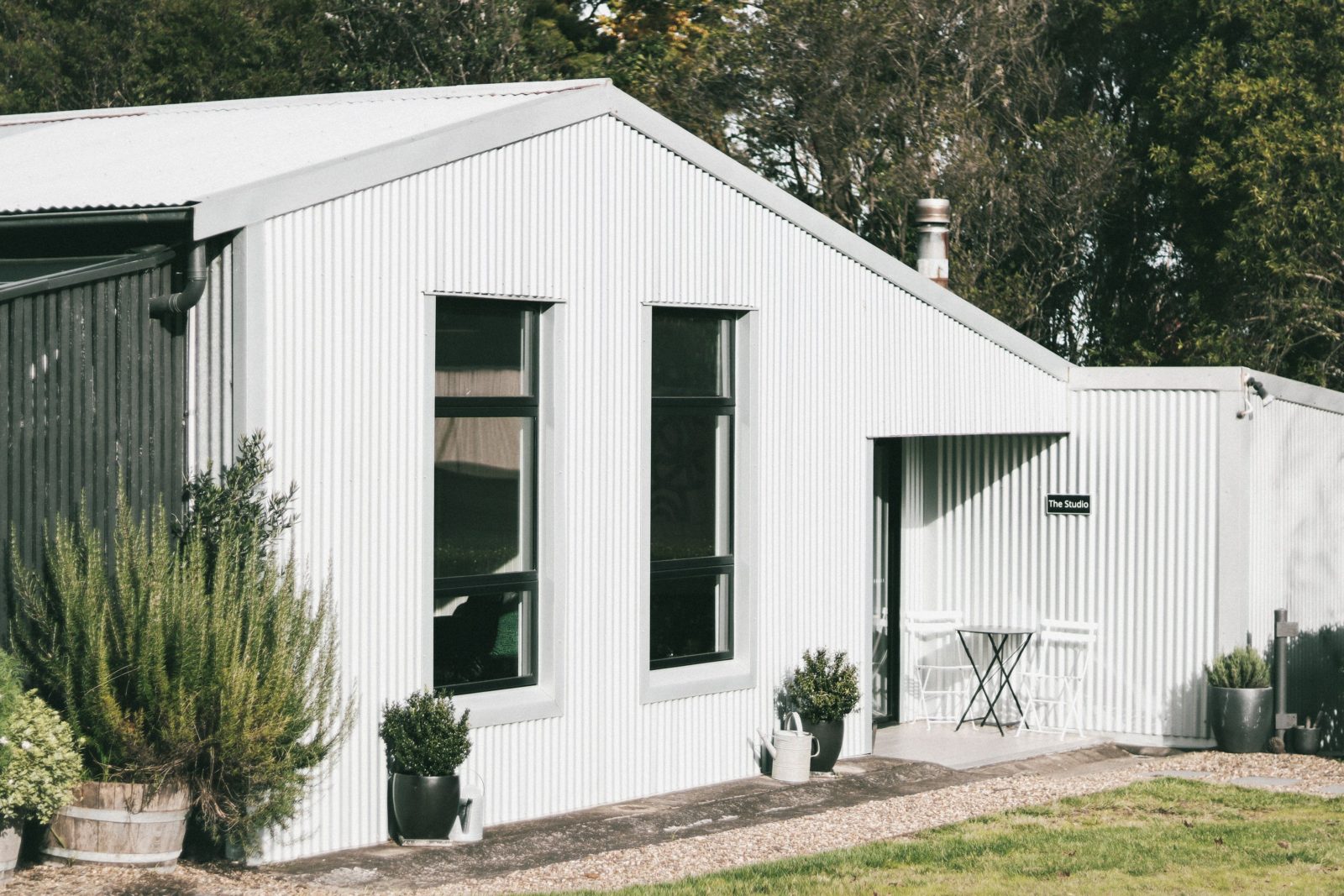 Woodland Studio is a beautifully refurbished farm building on a 10 hectare farm at Exeter NSW