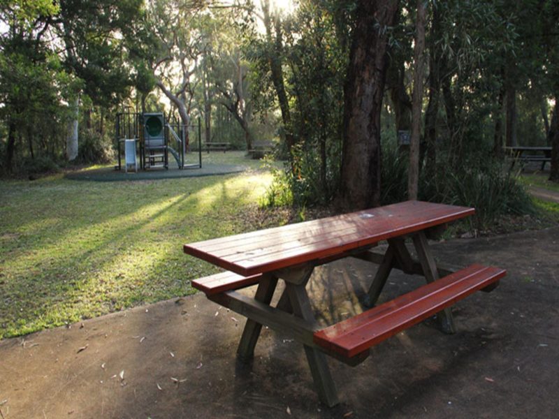Barnetts lookout picnic table and children's play area. Photo: John Yurasek © DPIE