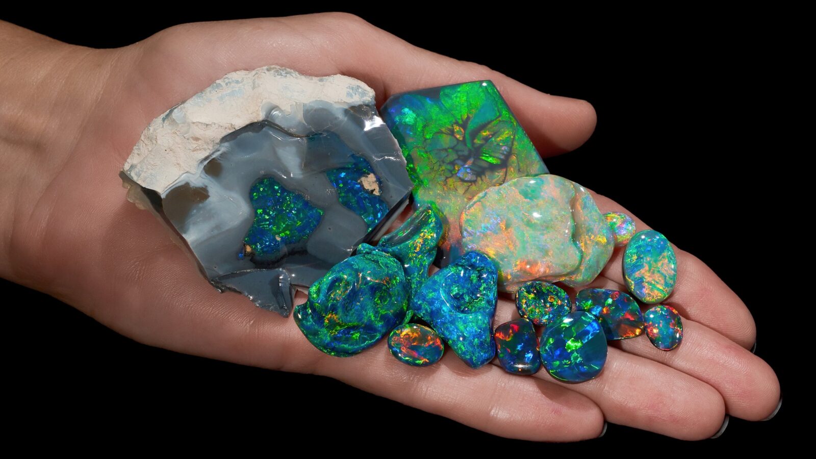 Black opals, solid opals, crystal opals, Lightning Ridge opals, bespoke jewellery