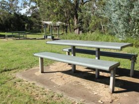 Picnic bench, Leacock Regional Park. Photo: John Spencer © OEH