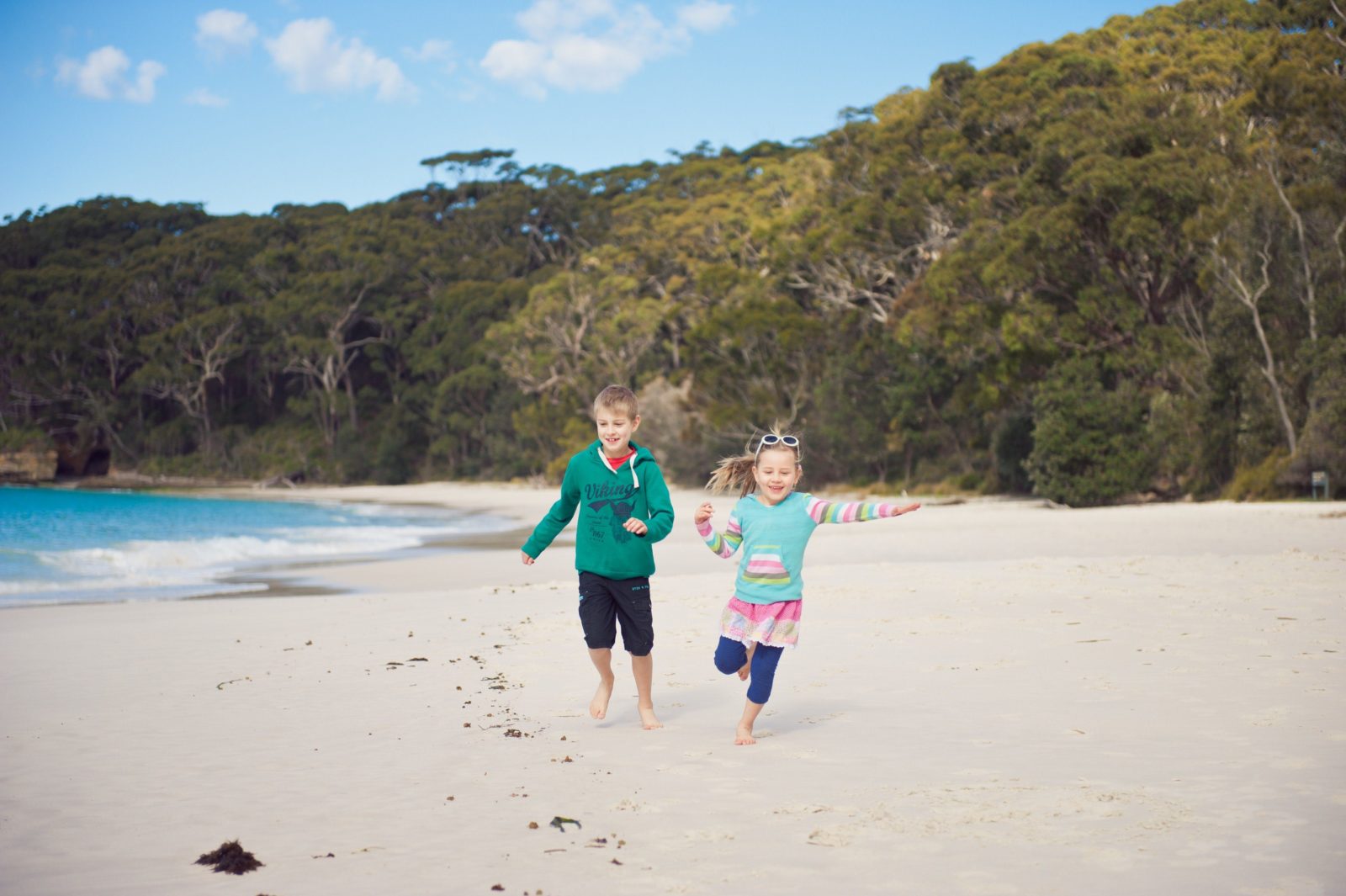 Kids at Murrays Beach. Image courtesy of Tourism Shoalhaven