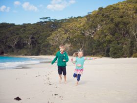 Kids at Murrays Beach. Image courtesy of Tourism Shoalhaven