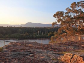 Views of the Shoalhaven river from Hanging Rock picnic area