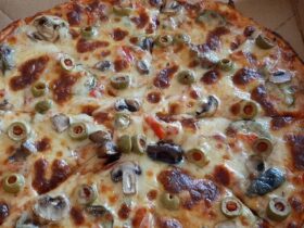 Francesco's Pizzas