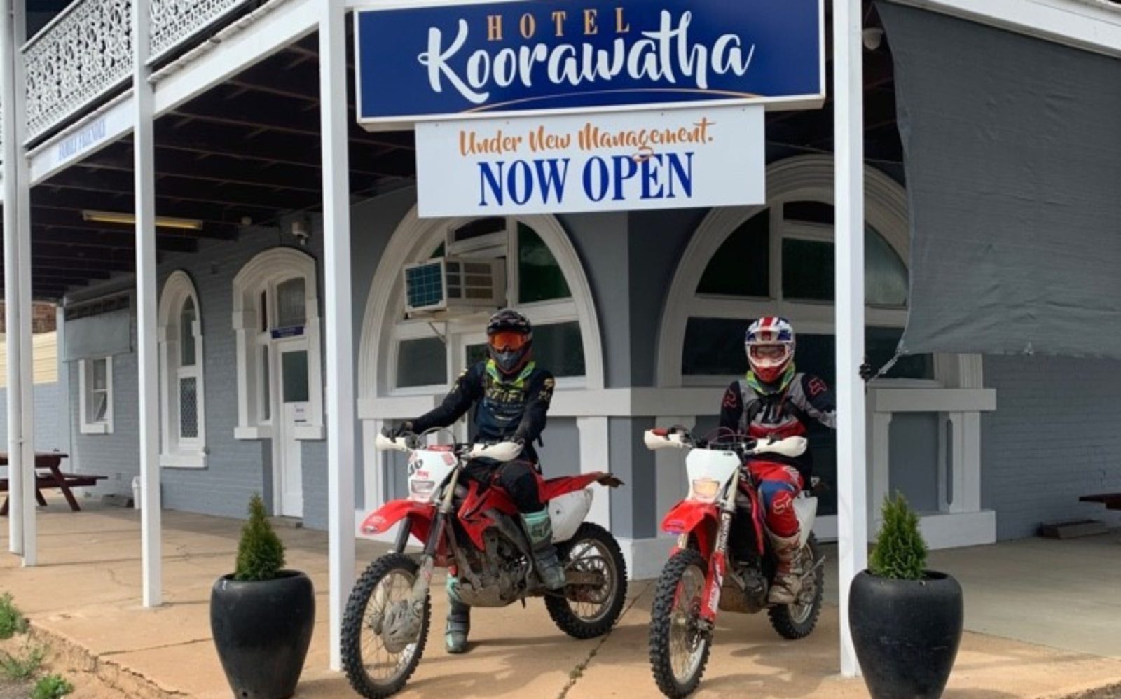 Take a drive, meet friends,enjoy the rural ambiance and services at Hotel Koorawatha.