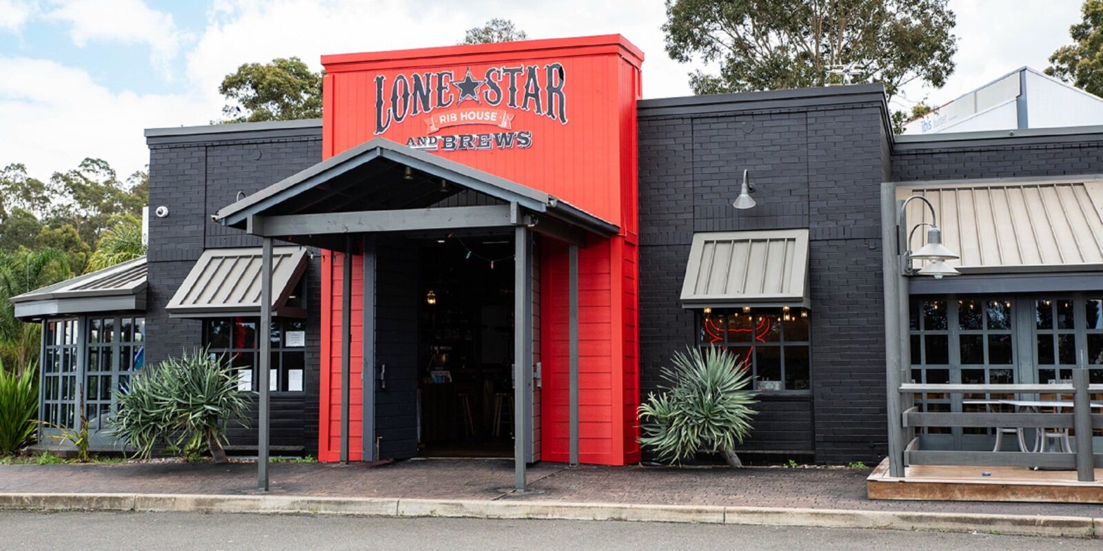 Exterior of Lone Star Campbelltown