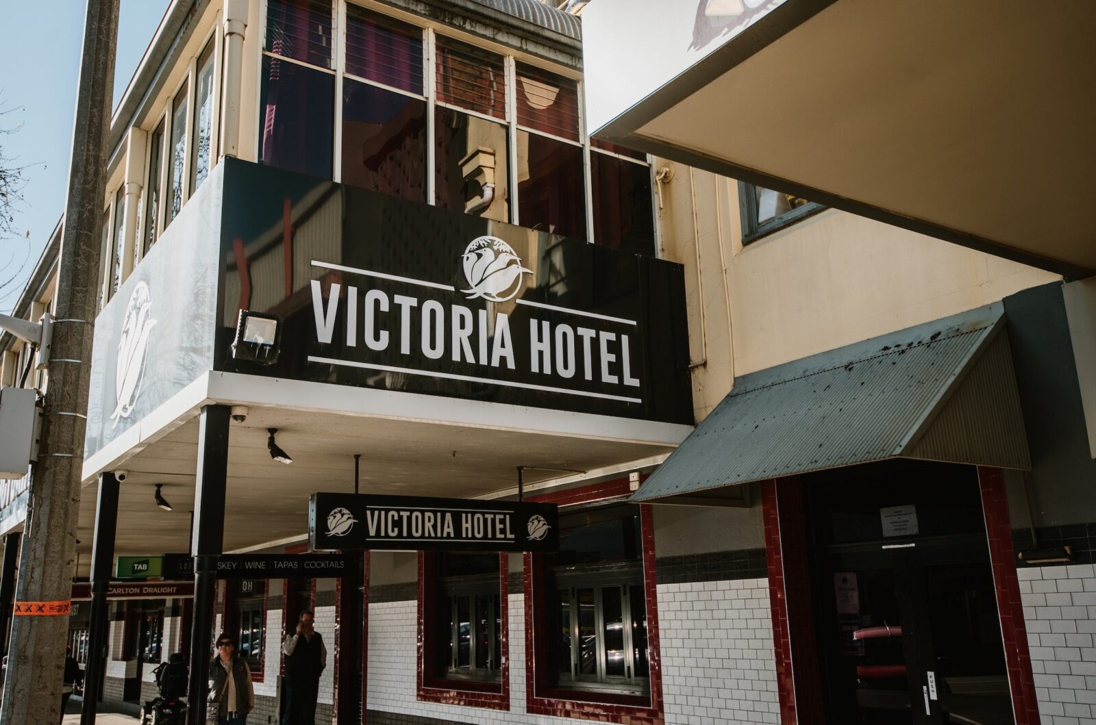 The Victoria Hotel - Front