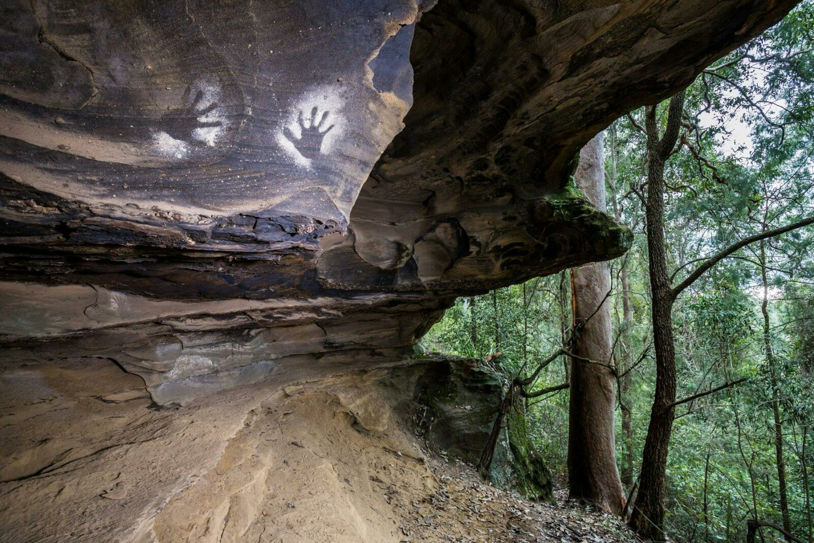Image of Cave with hand stencils, at Brokenback Range 2016