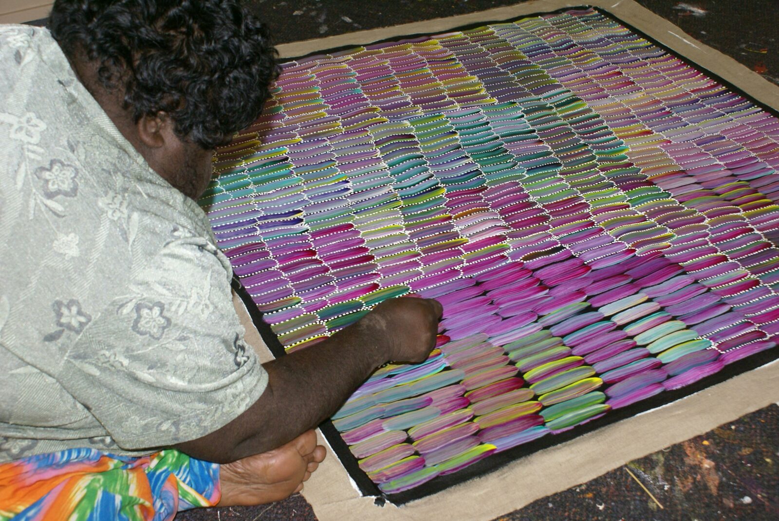 Aboriginal artist Jeannie Mills painting Anaty - Desert Yam