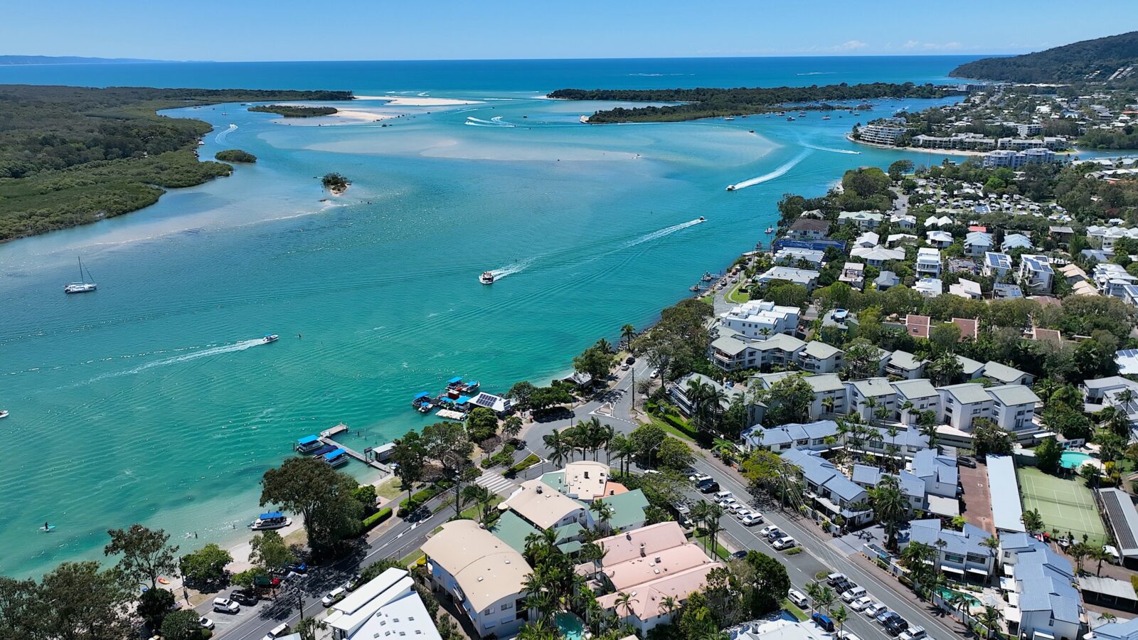 Situated on the beautiful Noosa River