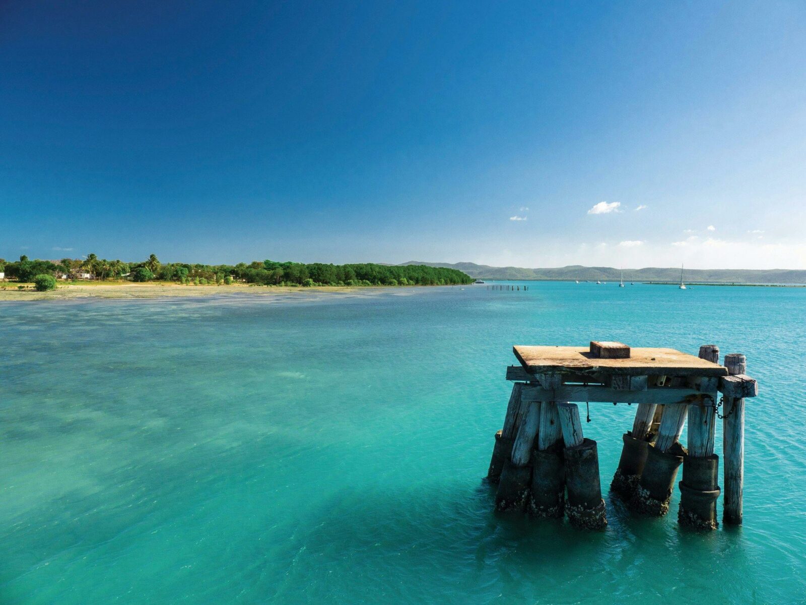 Iconic Torres Strait Islands view from the Horn Island Jetty to Thursday Island