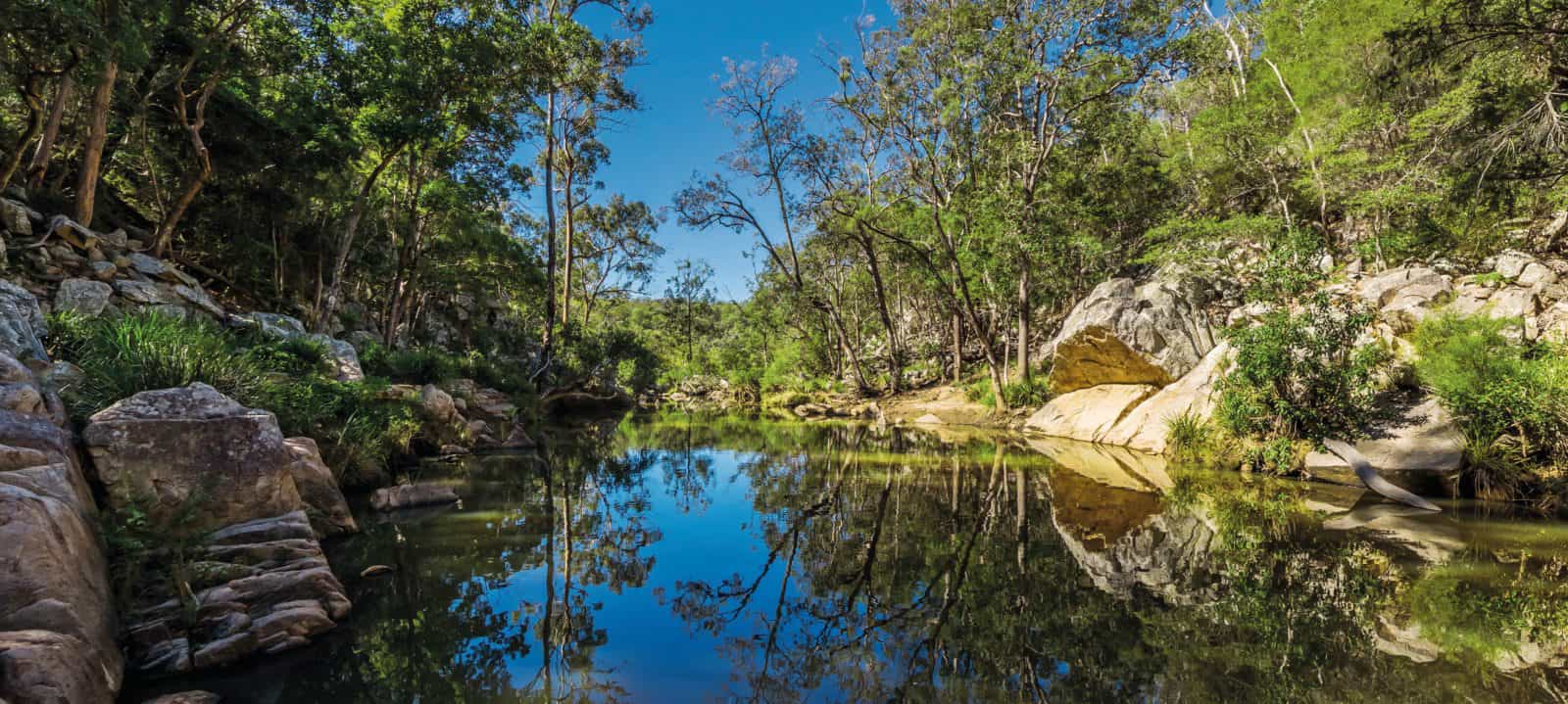 Picturesque waterway in Crows Nest National Park