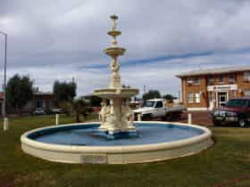 Cunnamulla War Memorial Fountain