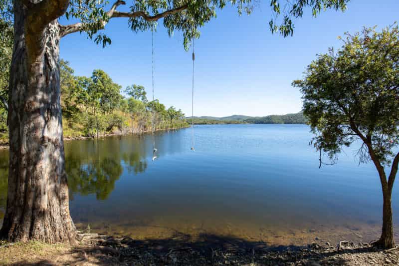 Rope swing over Lake Cania