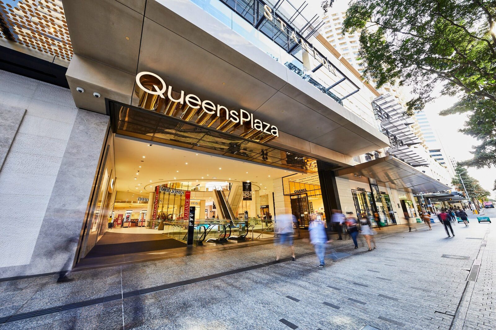 QueensPlaza outside view
