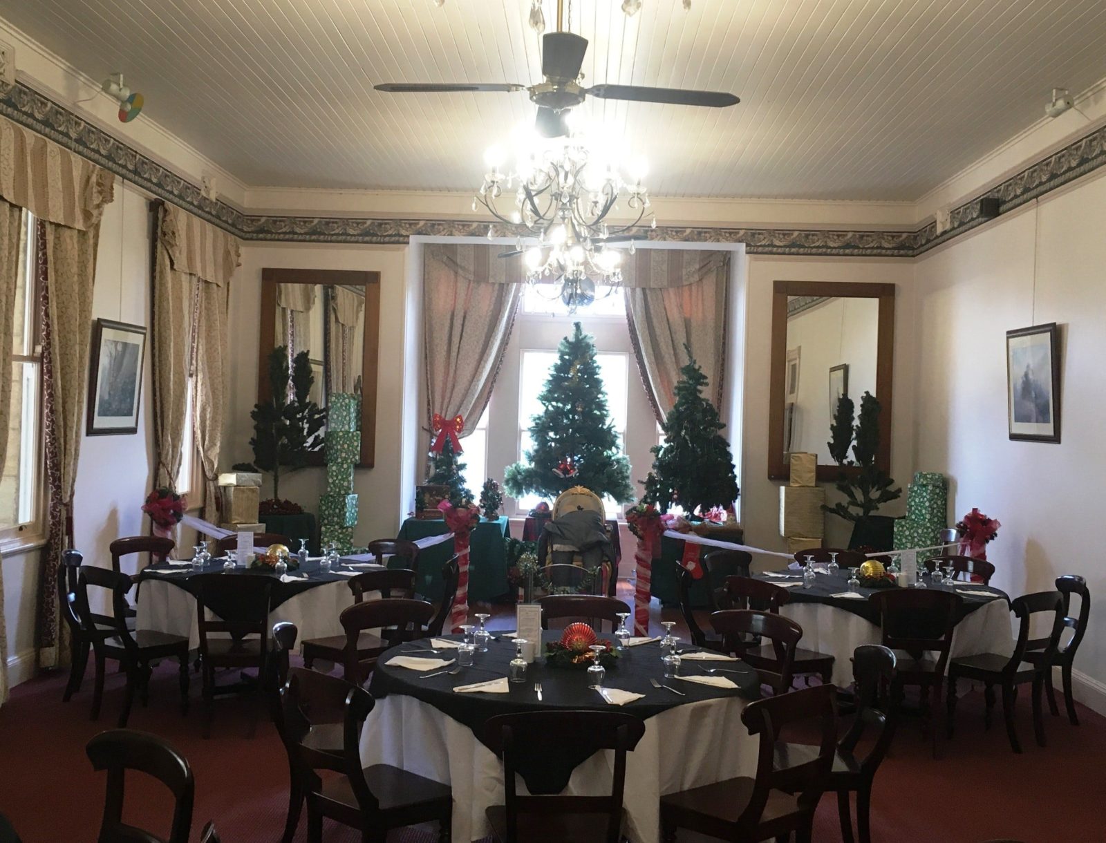 Abbey manor hotel Warwick QLD, Christmas in July Dinner