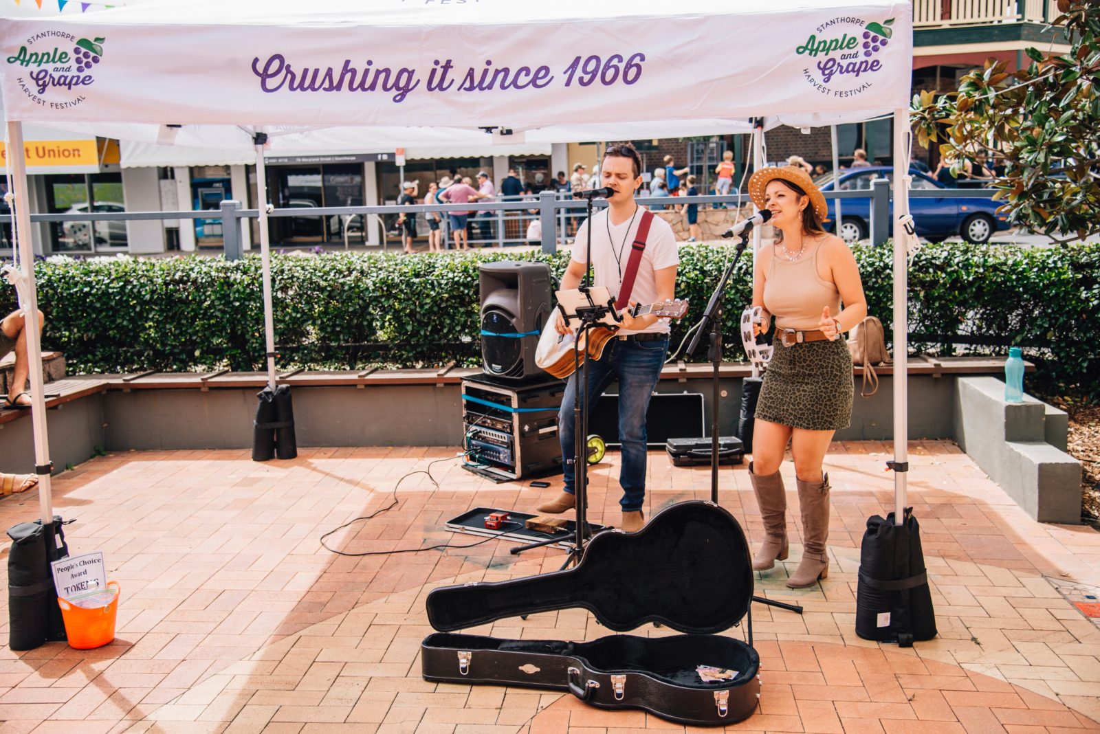 Busking in Stanthorpe SE Qld Finals of Australian National Busking Championships