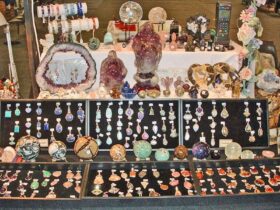Crystal Encounters, gemstones, jewellery, gifts, fossils