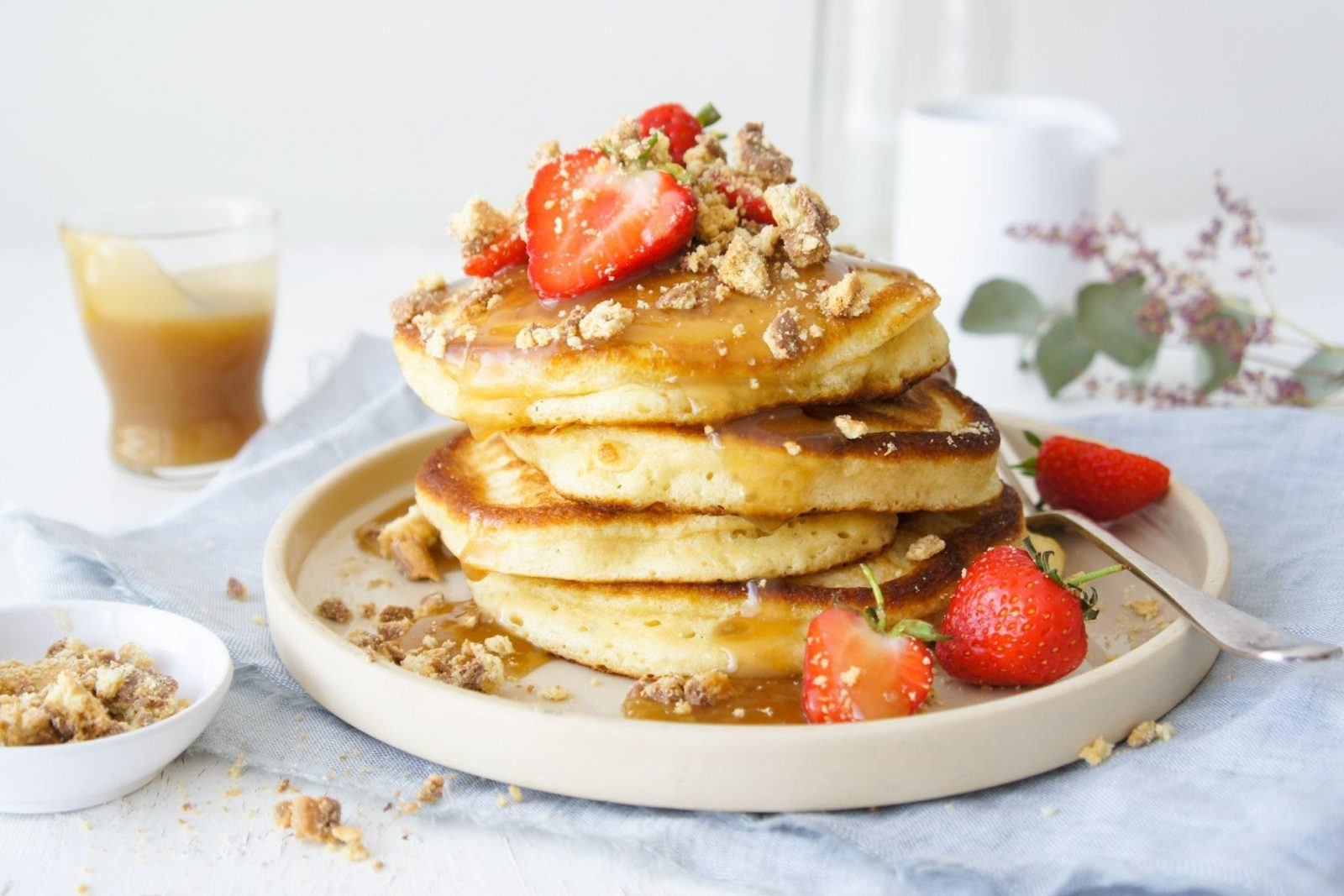 Pancakes with Strawberries