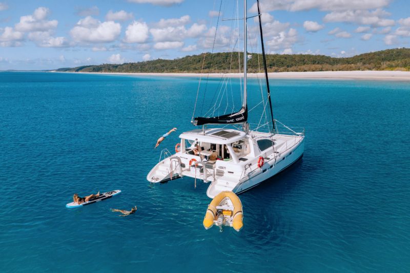 Yacht Charter Fraser Island