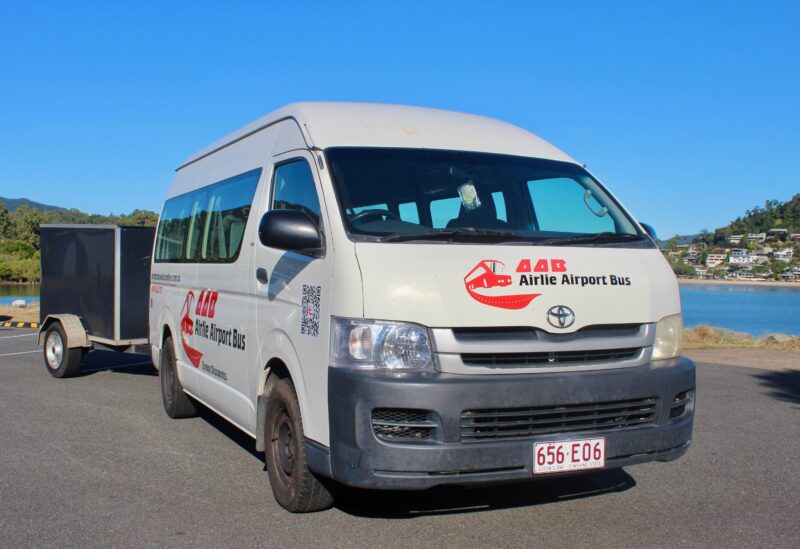 Airlie Airport Bus