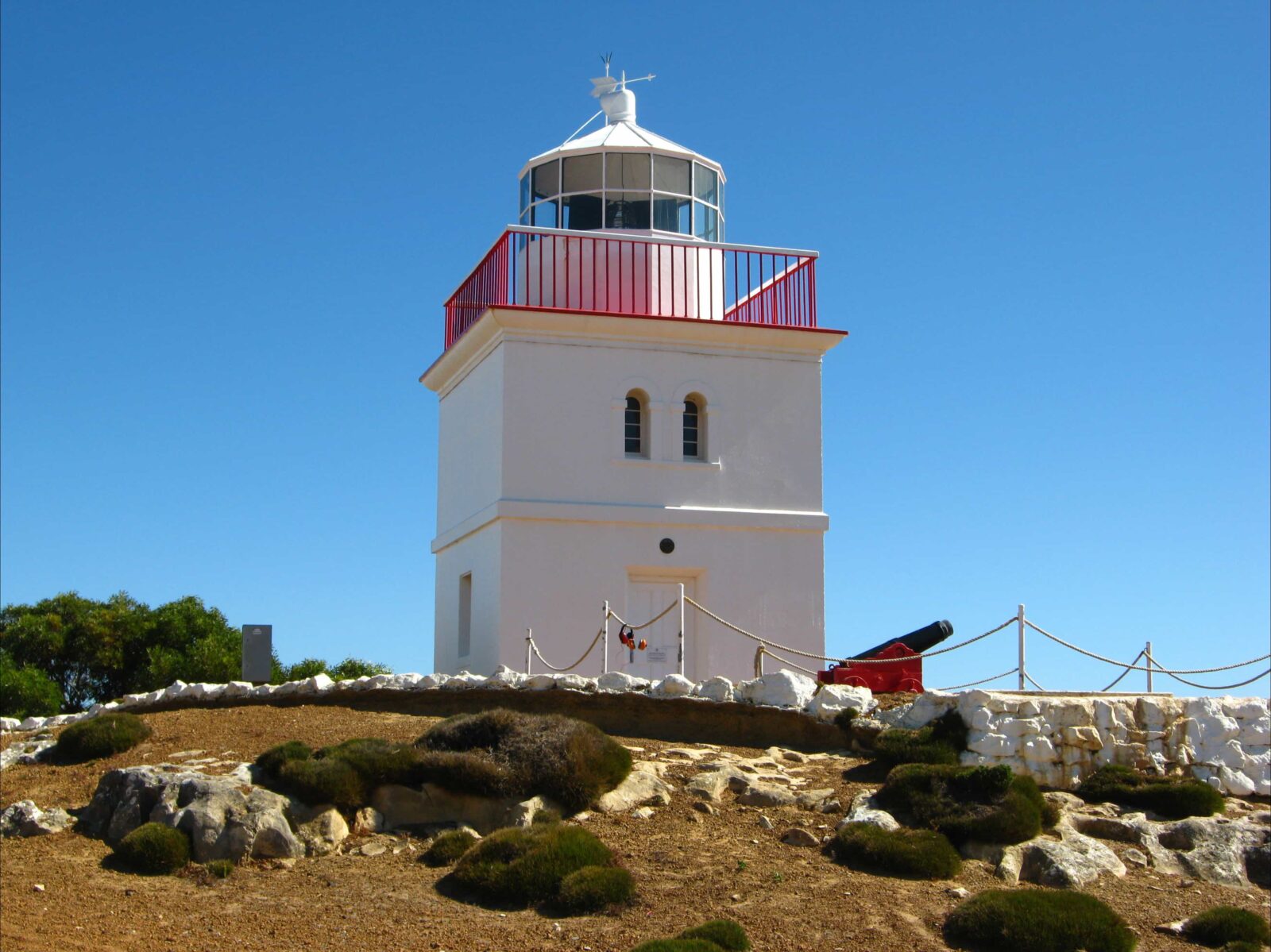 Cape Borda lighthouse and cannon