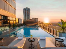 Adelaide's newest high rise heated infinity pool with views and pool side bar, Luna10.
