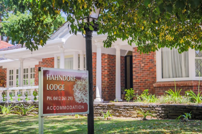 Hahndorf Lodge is in the quieter end of the main street in Hahndorf , best location in Hahndorf